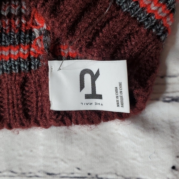 The Rail Red Striped Beanie NWOT - Picture 2 of 5